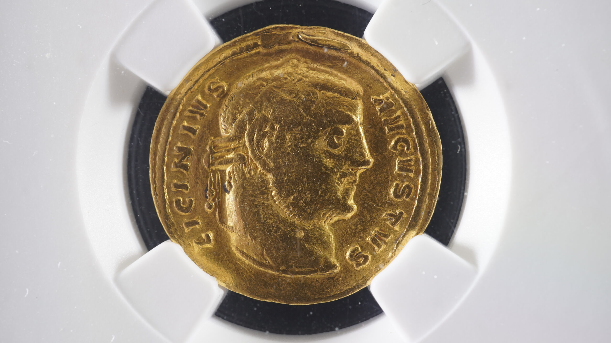 Licinius I - Aureus