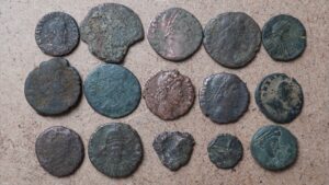 Lot de 15 monnaies antiques