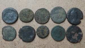 Lot de 10 monnaies romaines