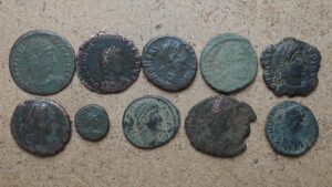 Lot de 10 monnaies romaines
