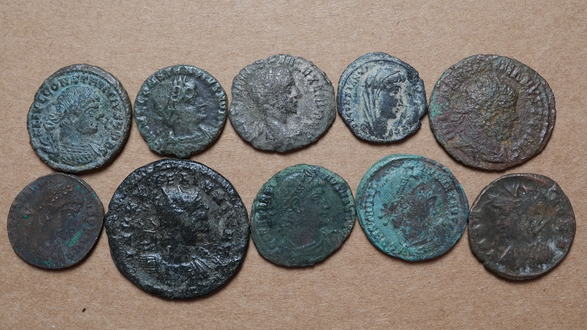 Lot de 10 monnaies romaines