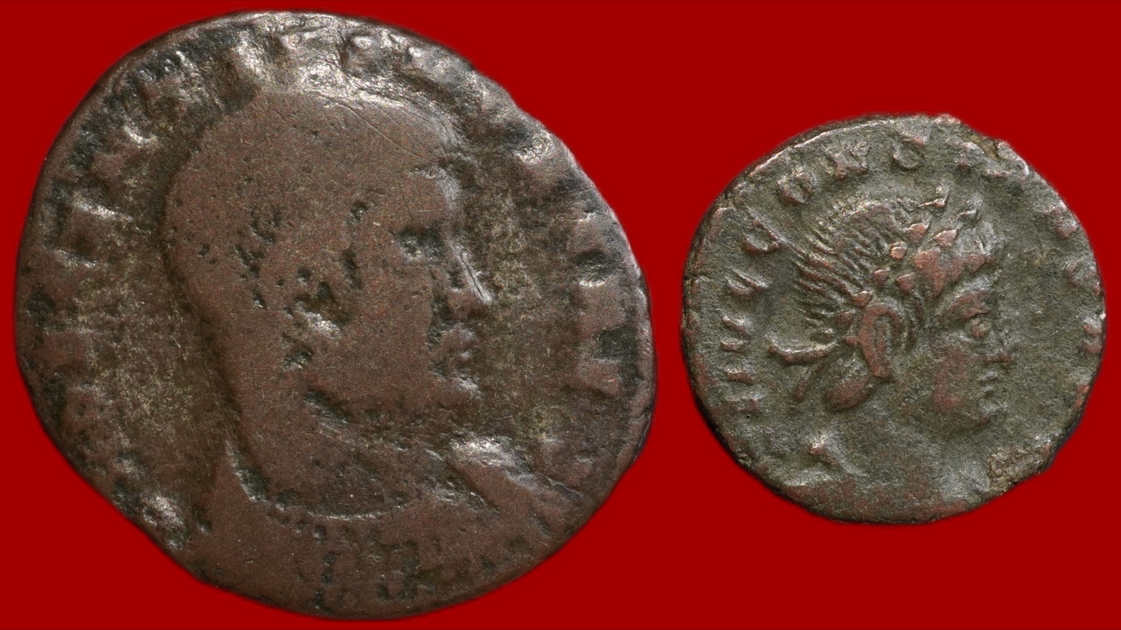 Lot de 2 monnaies : maiorina de Décence et nummus de Constans