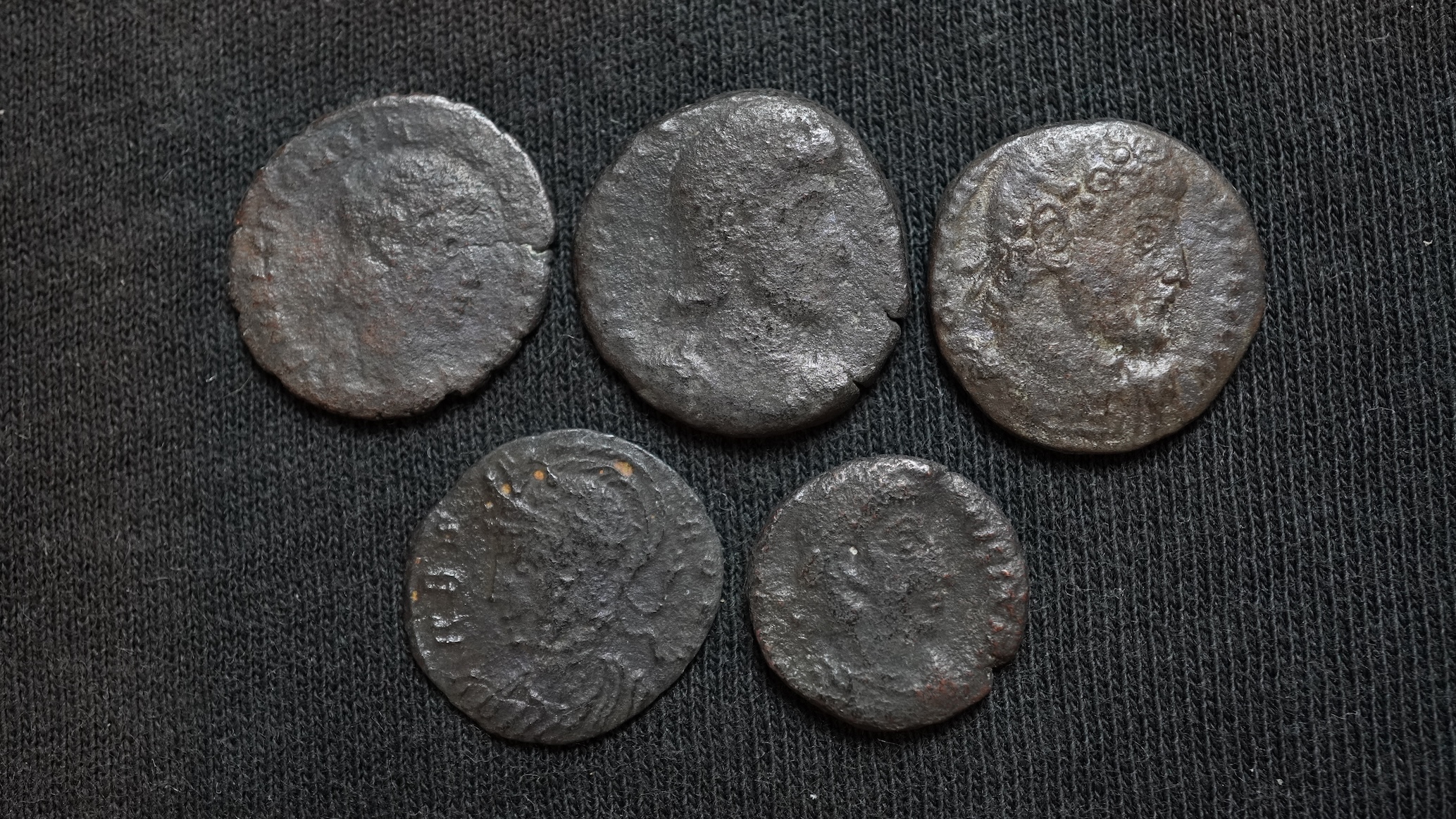 Lot de 5 monnaies romaines